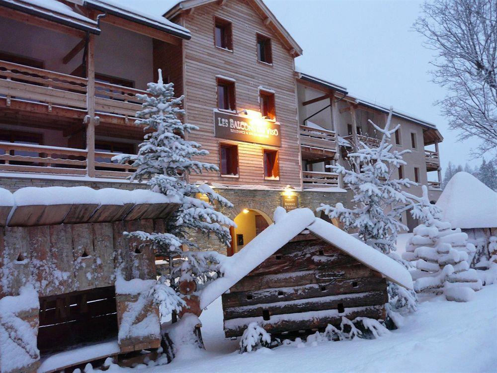 Madame Vacances Les Balcons Du Viso Abriès Exterior foto